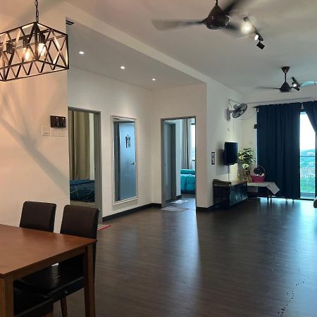 Galleria Homestay Vista Bangi Kajang Exterior foto